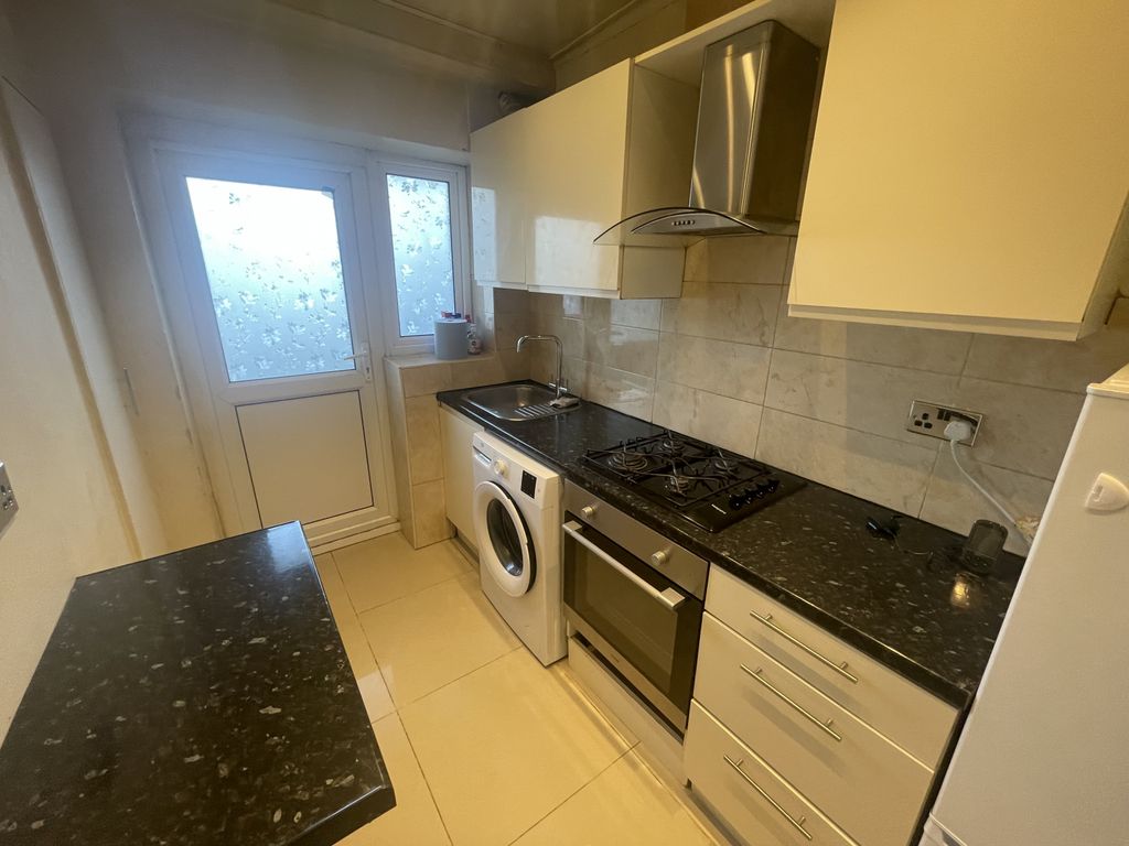 Property photo 3 of 5 Gallery