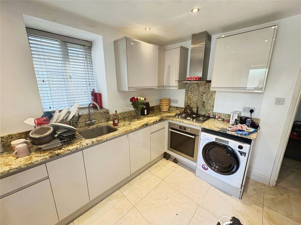 Property photo 3 of 7 Picture No. 04