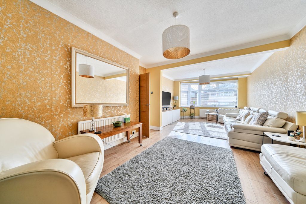 Property photo 2 of 17 1425113-22-69Affc...