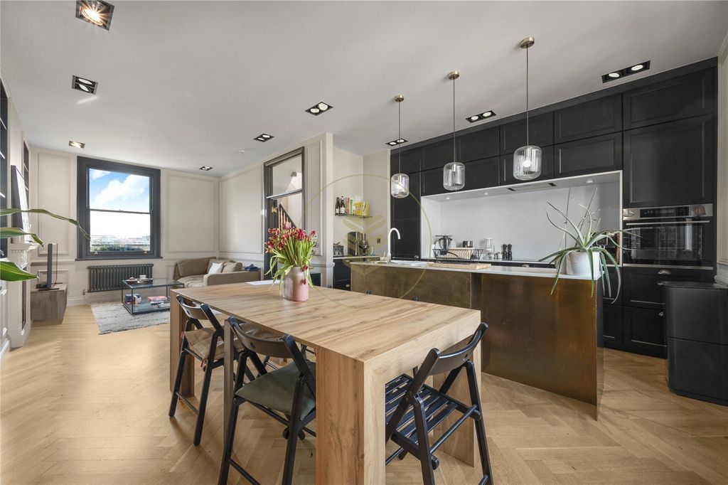 Property photo 1 of 15 Picture No. 14