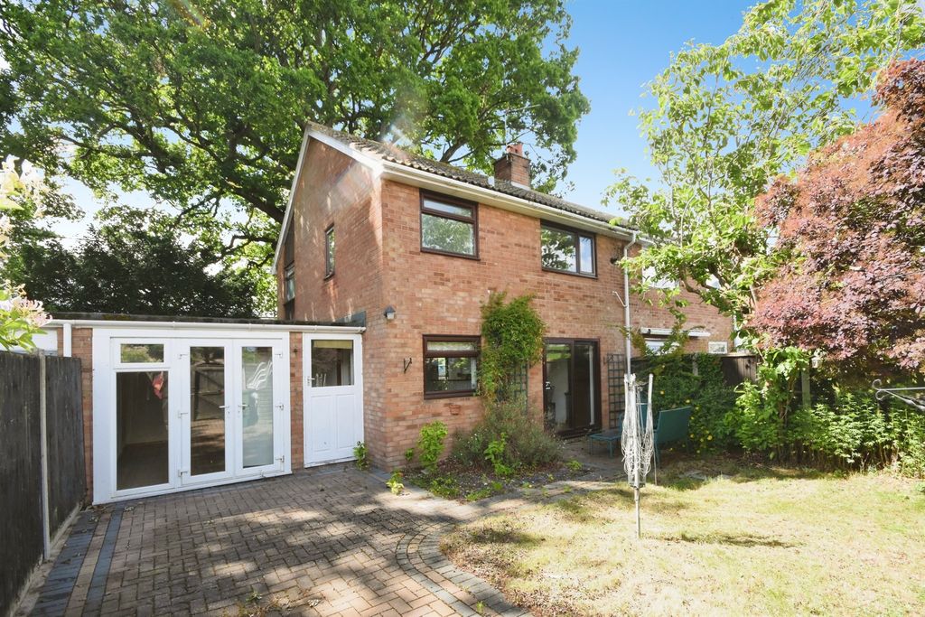 Property photo 2 of 15