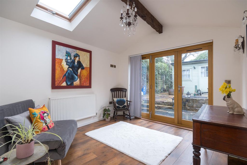 Property photo 3 of 31 Untitled (3 Of 19).Jpg