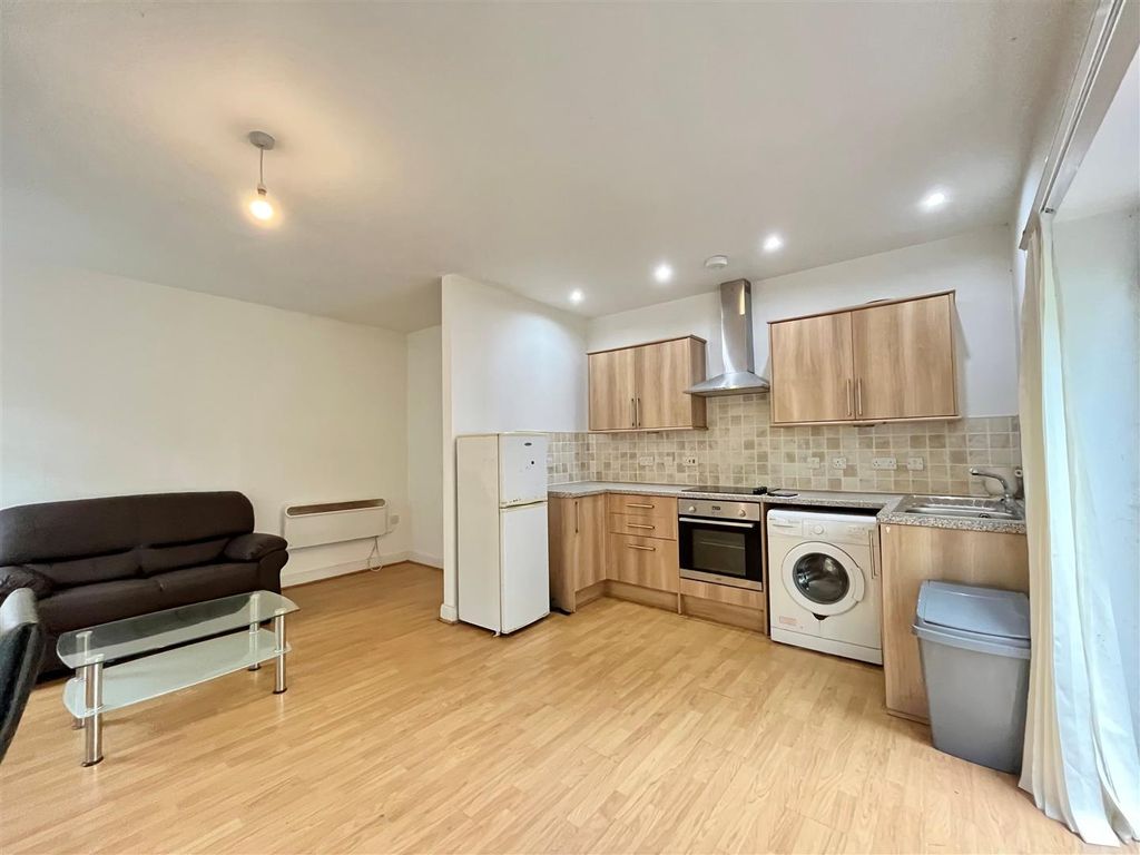 Property photo 2 of 7