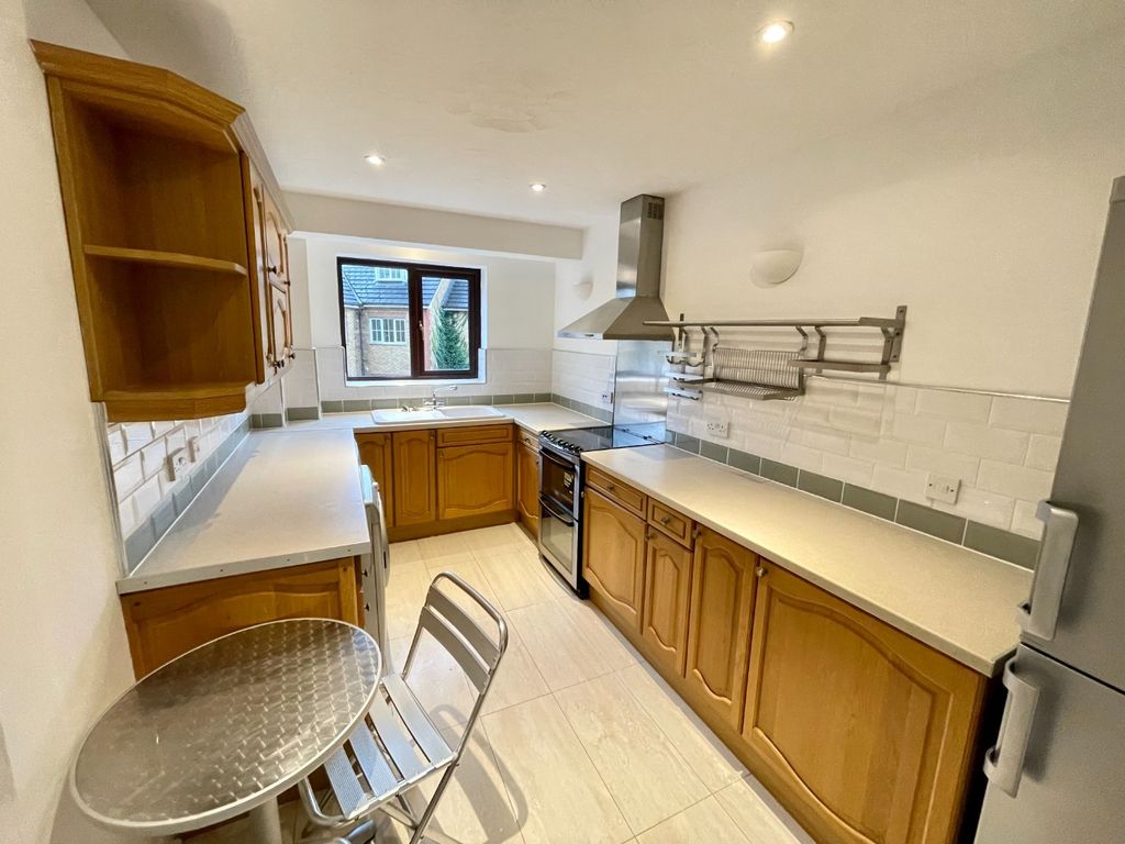 Property photo 3 of 11 3011633