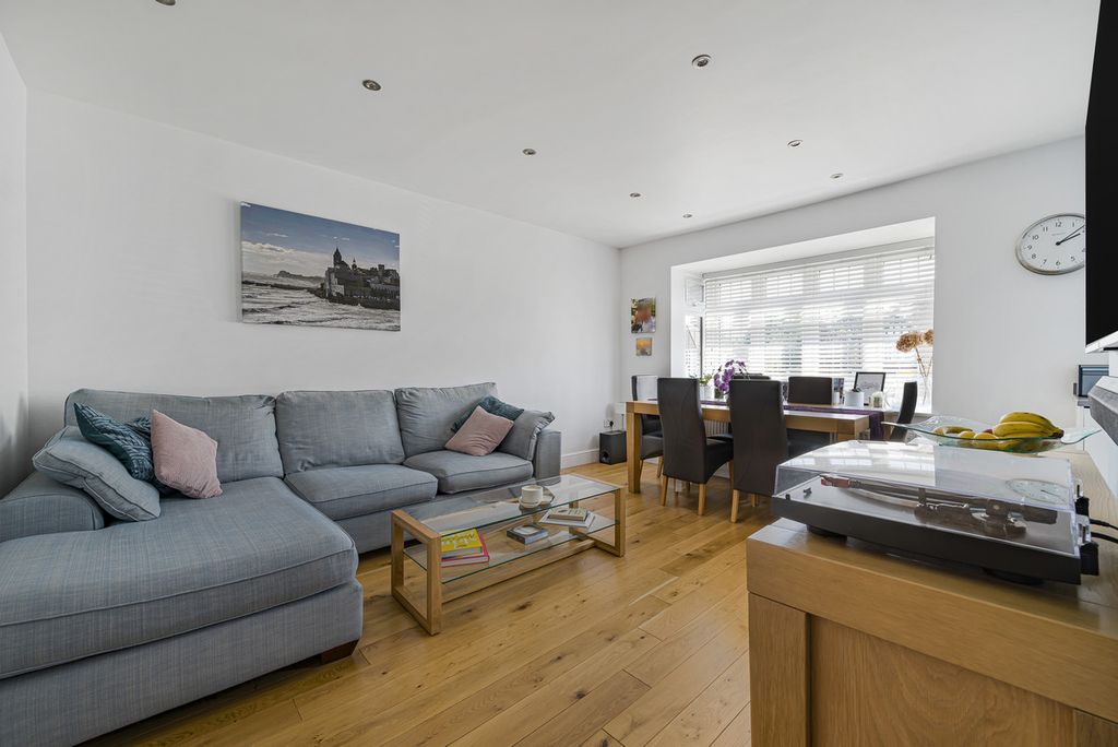 Property photo 1 of 23