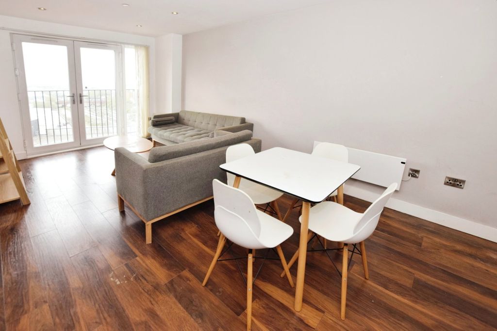 Property photo 2 of 26 Picture No. 22