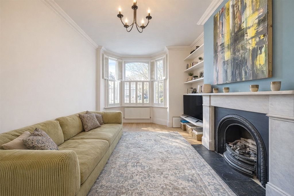 Property photo 3 of 8 Picture No. 23