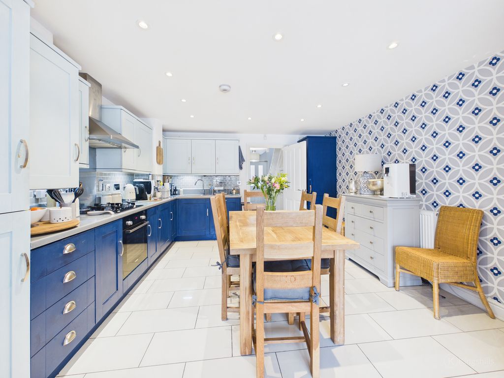 Property photo 2 of 17 Cam02119G0-Pr0535-Still006