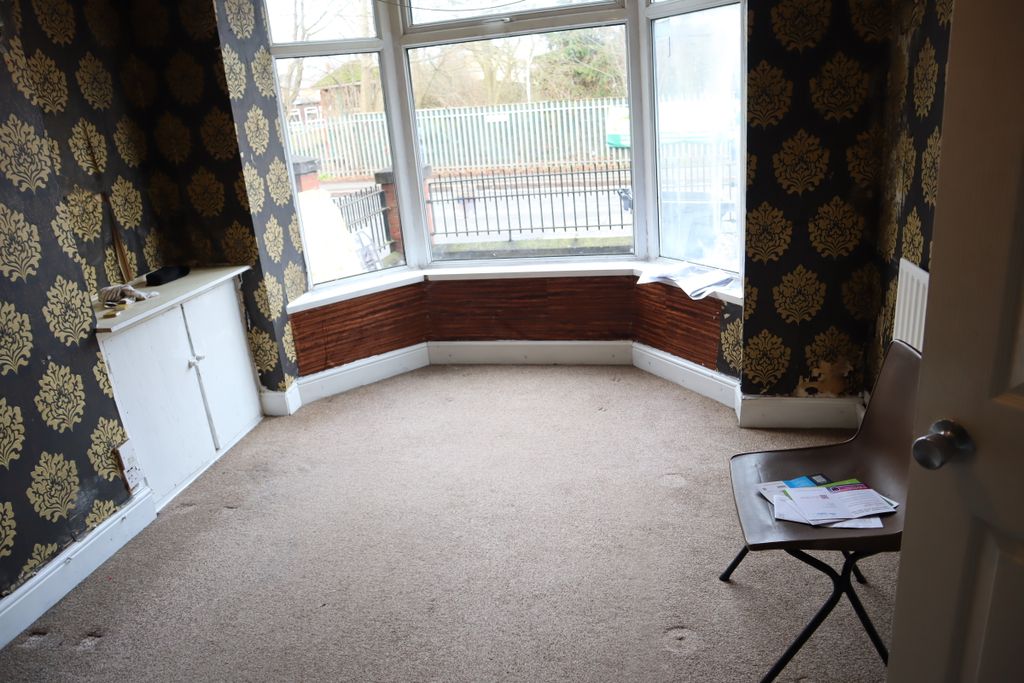 Property photo 3 of 41