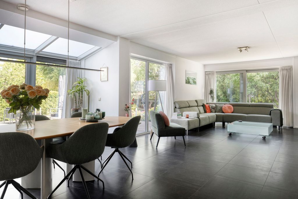 Property photo 3 of 51