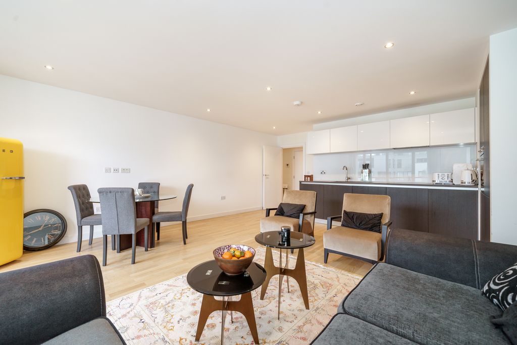 Property photo 3 of 21