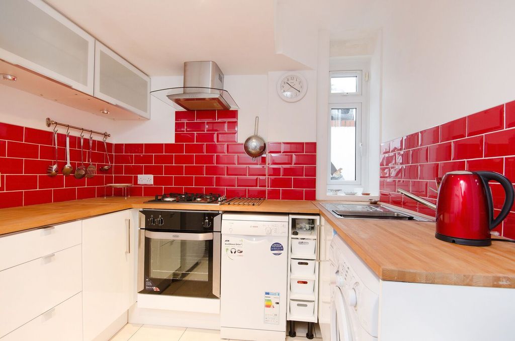 Property photo 2 of 5