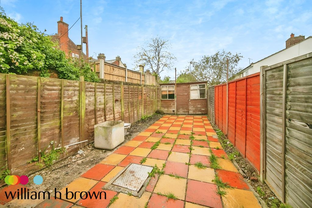 Property photo 2 of 3 Image