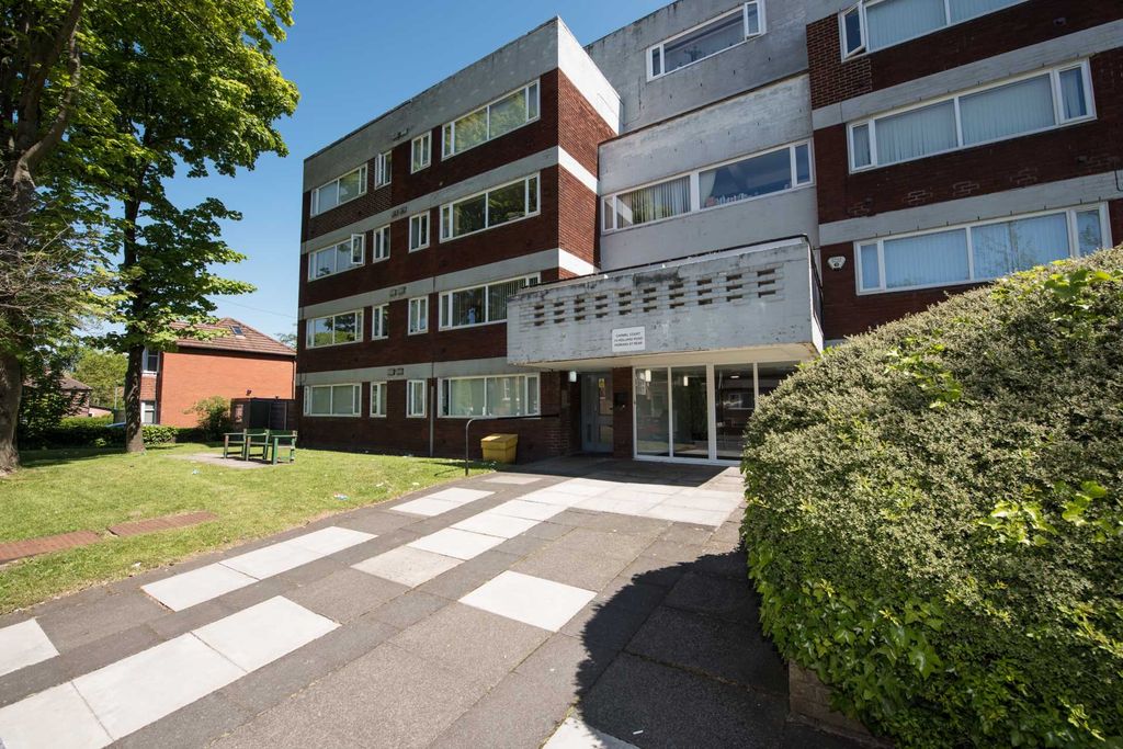 Property photo 2 of 22