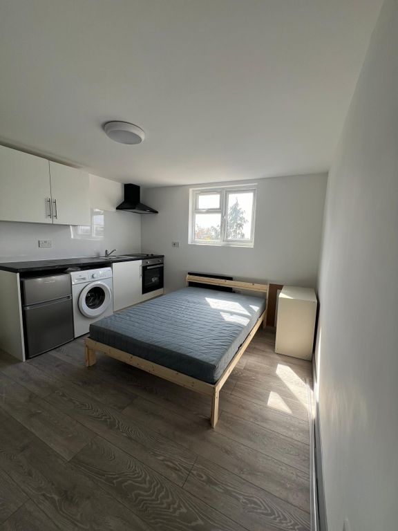 Property photo 3 of 3