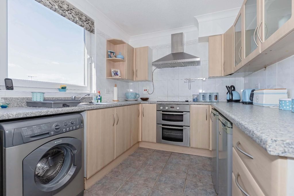 Property photo 3 of 12 Francombe_9.Jpg