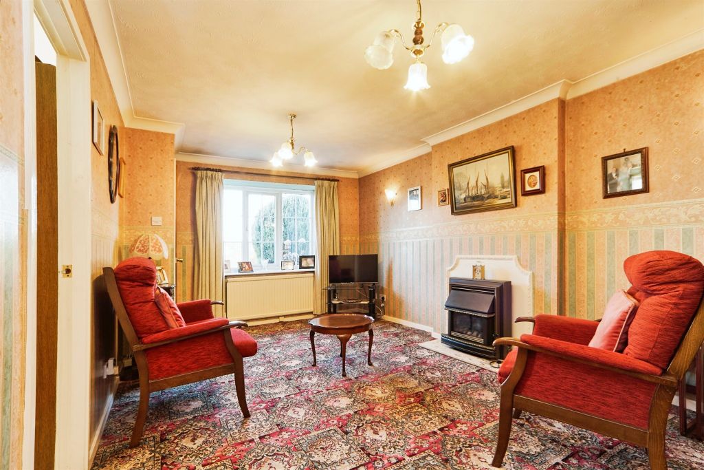 Property photo 3 of 13