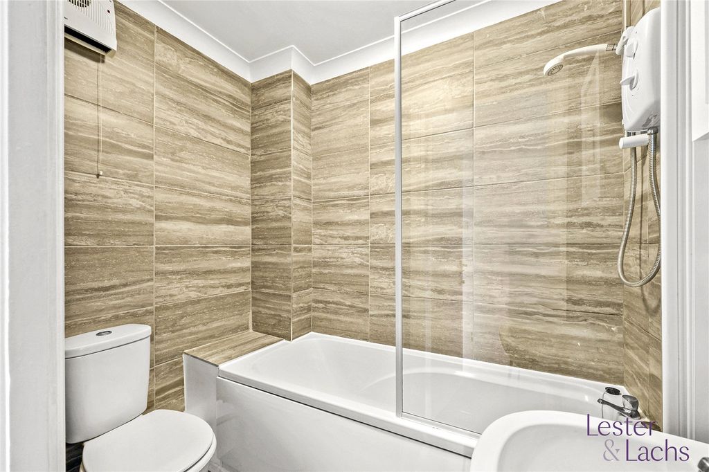 Property photo 3 of 16 Picture No. 05