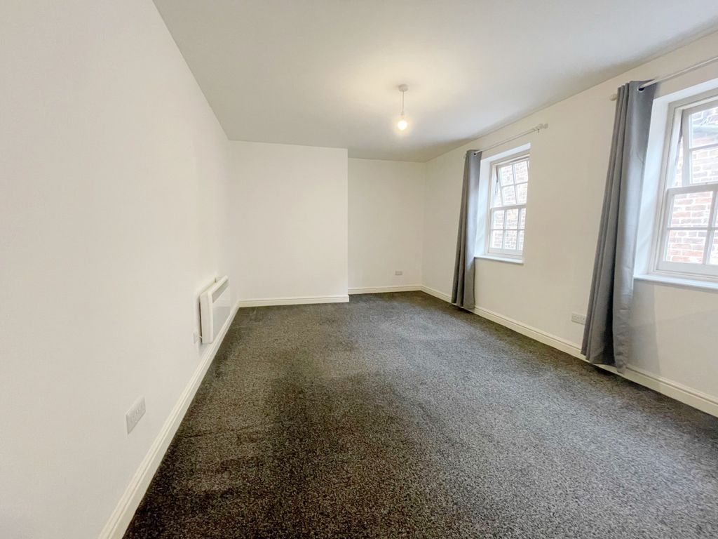 Property photo 2 of 6 Gallery