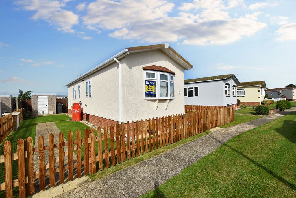 Property photo 1 of 11 Front