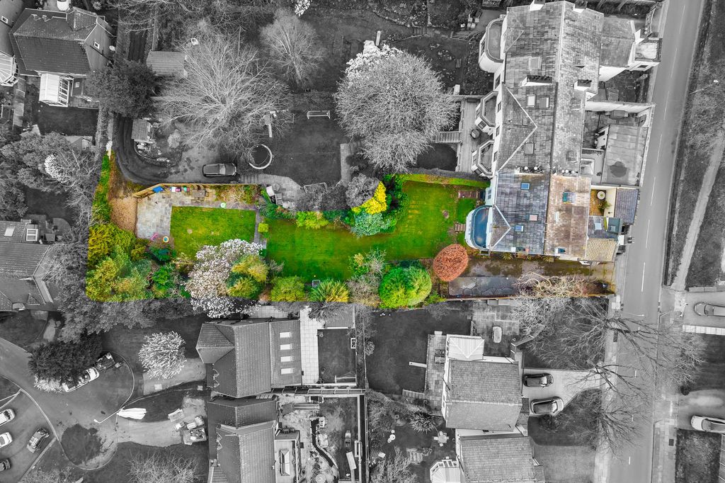 Property photo 3 of 53