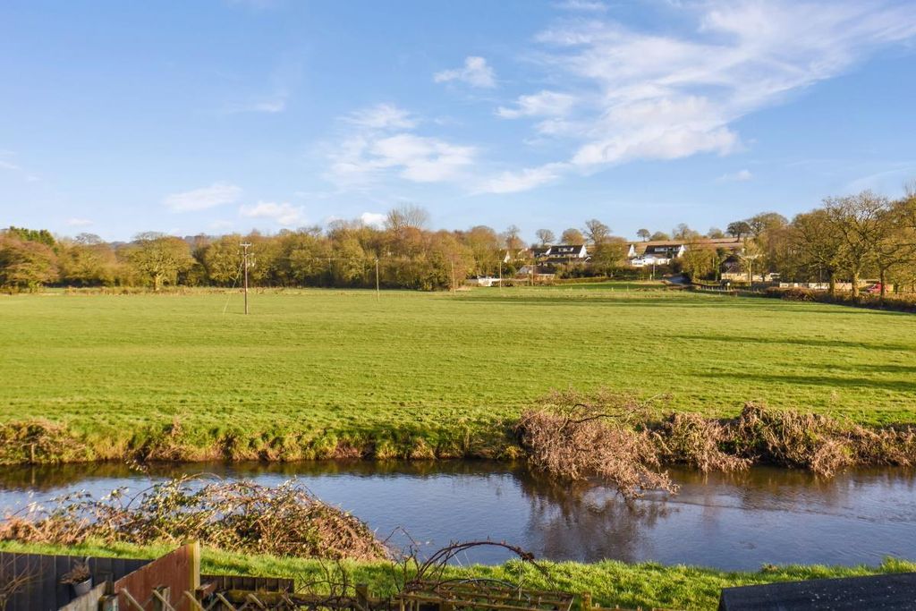 Property photo 3 of 12 Ph4_6404215.Jpg