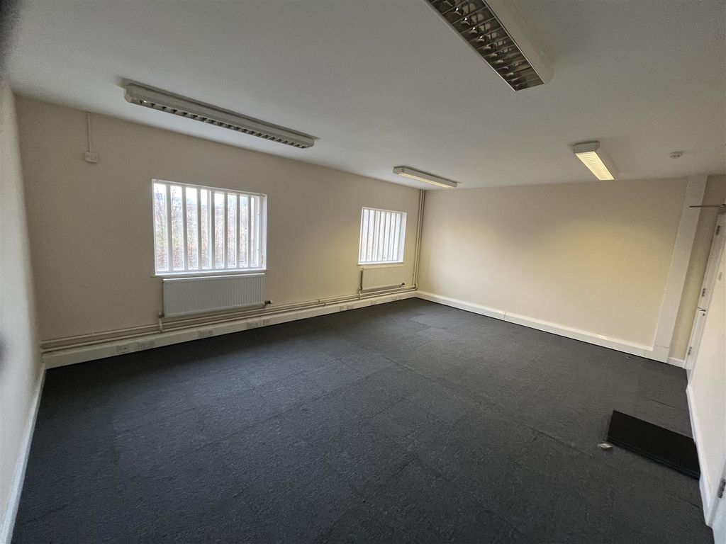 Property photo 3 of 9 Img_0898.Jpeg