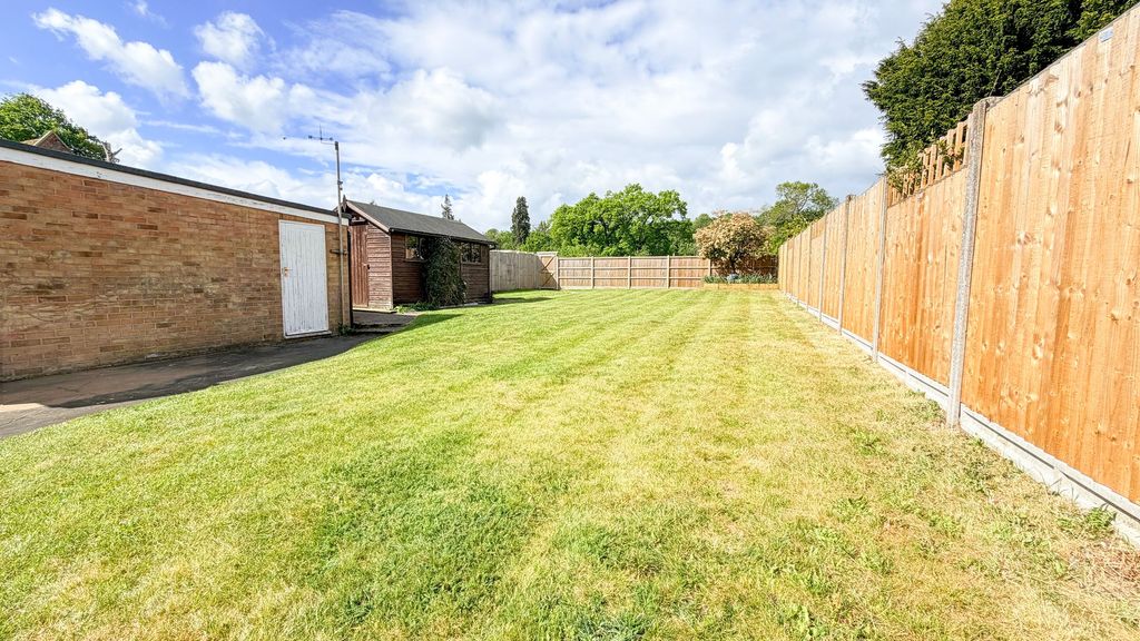 Property photo 2 of 14 Garden