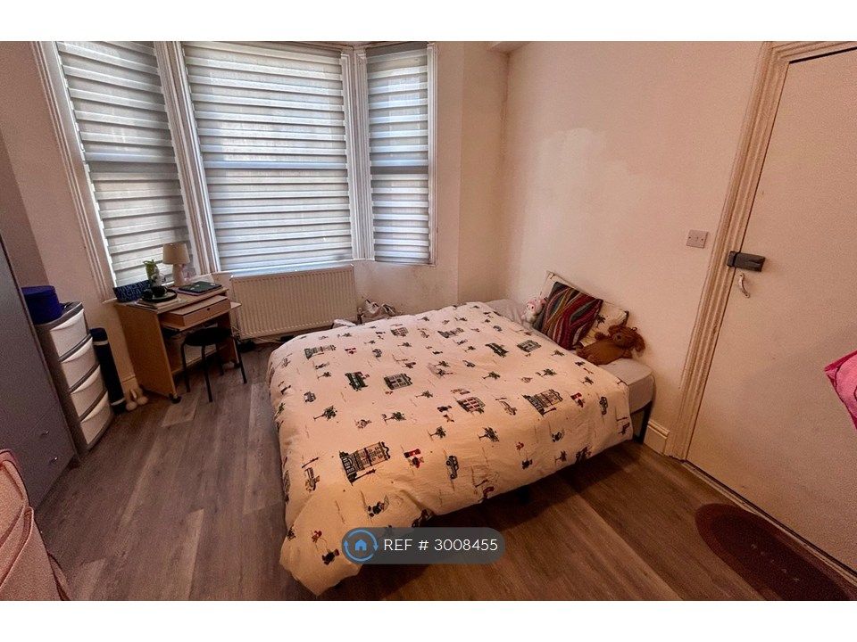 Property photo 1 of 4