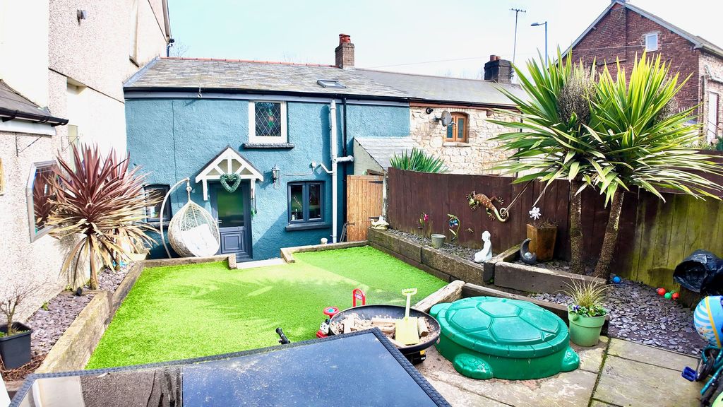 Property photo 1 of 21