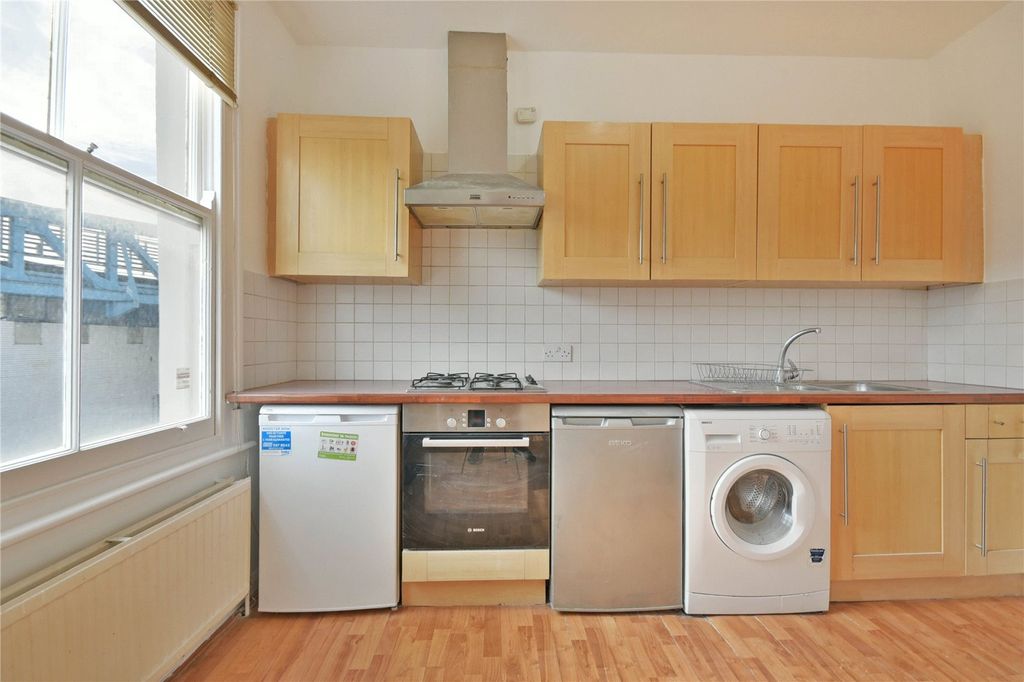 Property photo 3 of 12 Picture No. 38