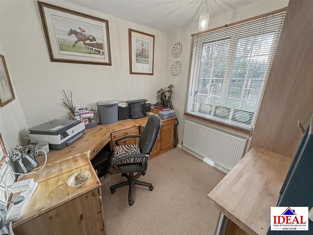 Additional image 16 of 5 bed detached bungalow for saleWilsic Road, Wilsic, Doncaster DN11