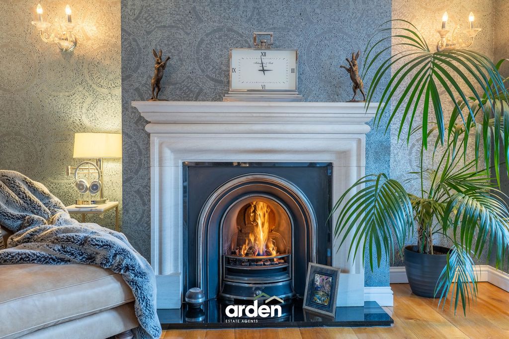 Property photo 3 of 23