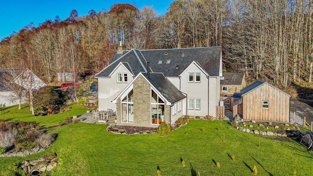 Property photo 1 of 53