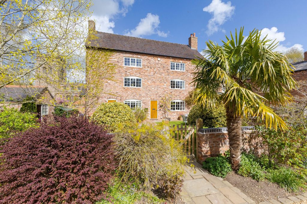 Property photo 1 of 55