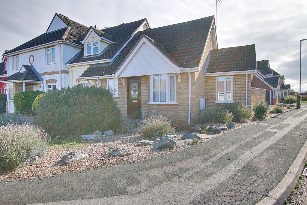 Property photo 2 of 10