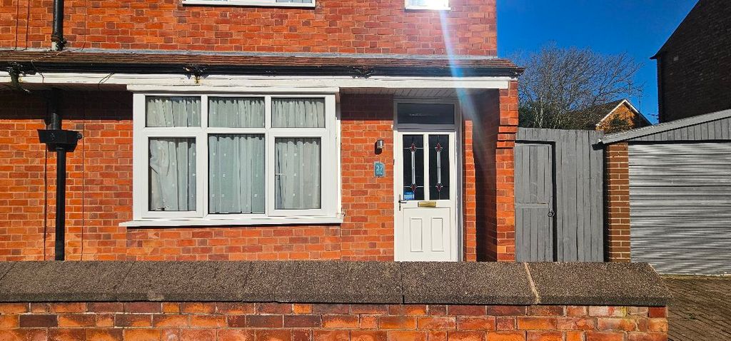 Property photo 2 of 23