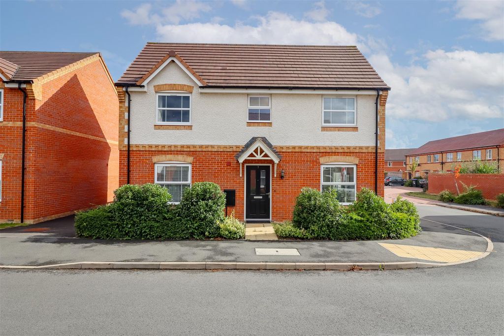 Property photo 1 of 33