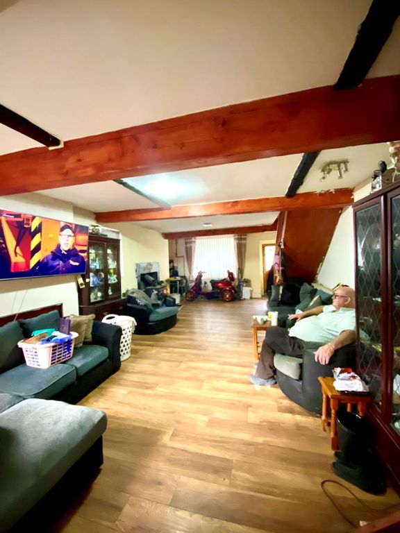 Property photo 3 of 36