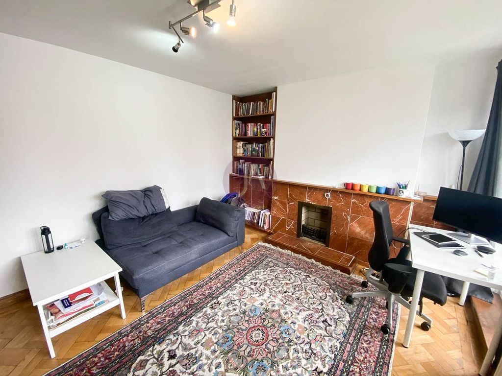 Property photo 3 of 7 Picture No. 16