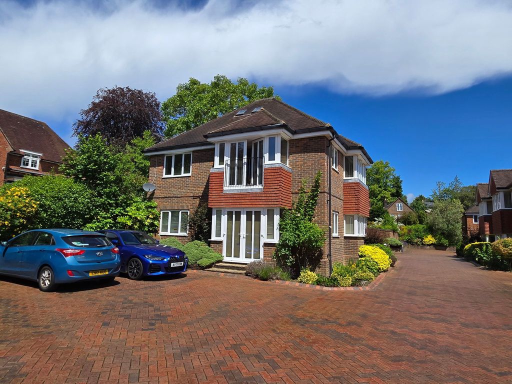 Property photo 1 of 4