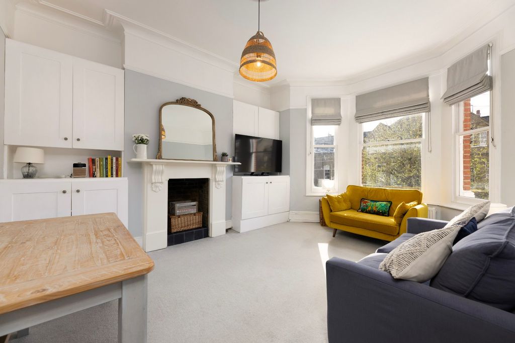 Property photo 2 of 7