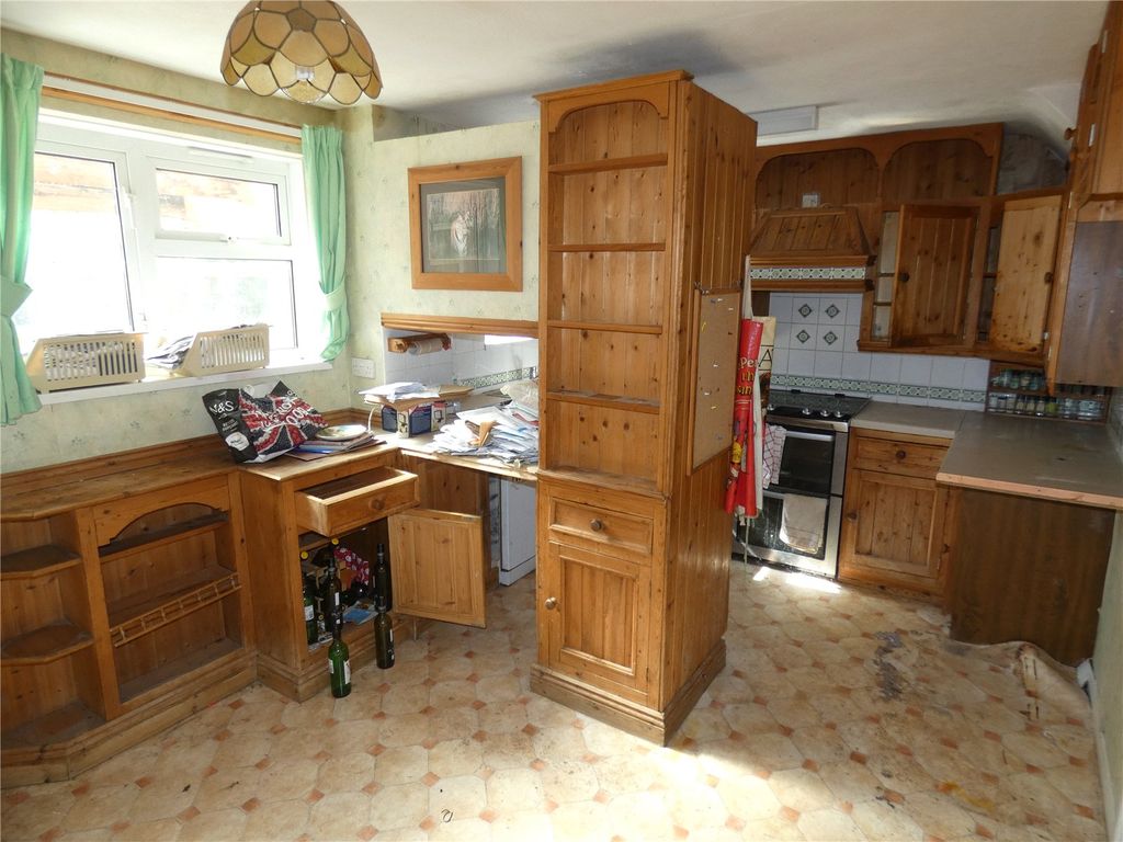 Property photo 3 of 15 Picture No. 05