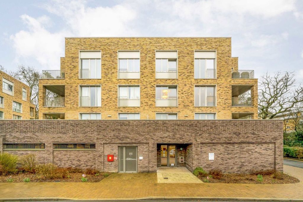 Property photo 1 of 7