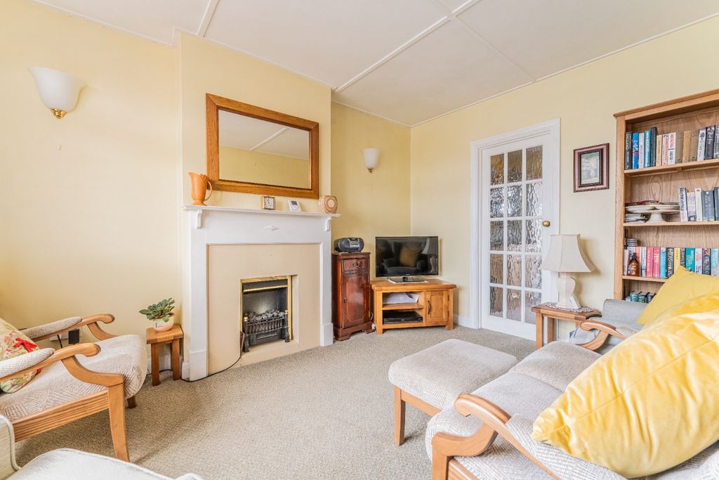 Property photo 2 of 17 5413302