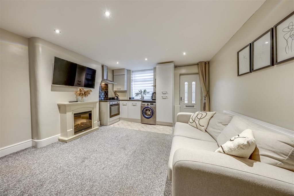 Property photo 3 of 15 cm2A3824-cm2A3828-1A.Jpg