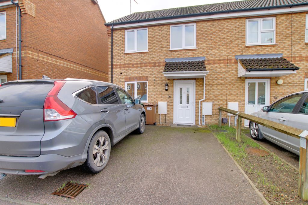 Property photo 1 of 8