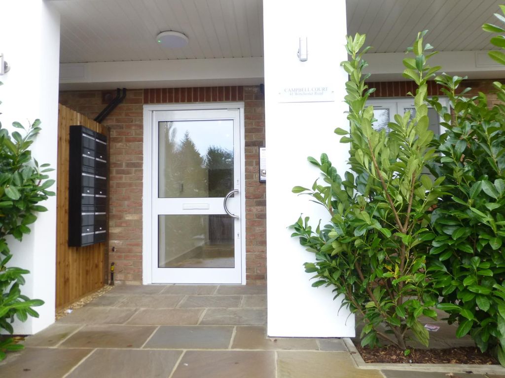 Property photo 1 of 9