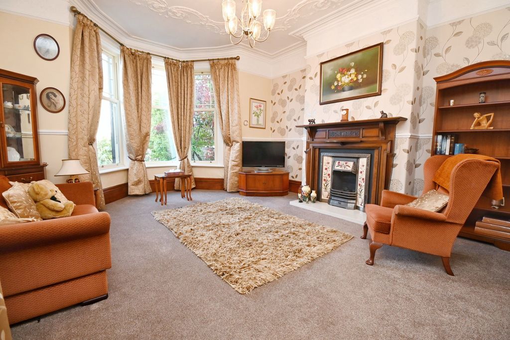 Property photo 3 of 20