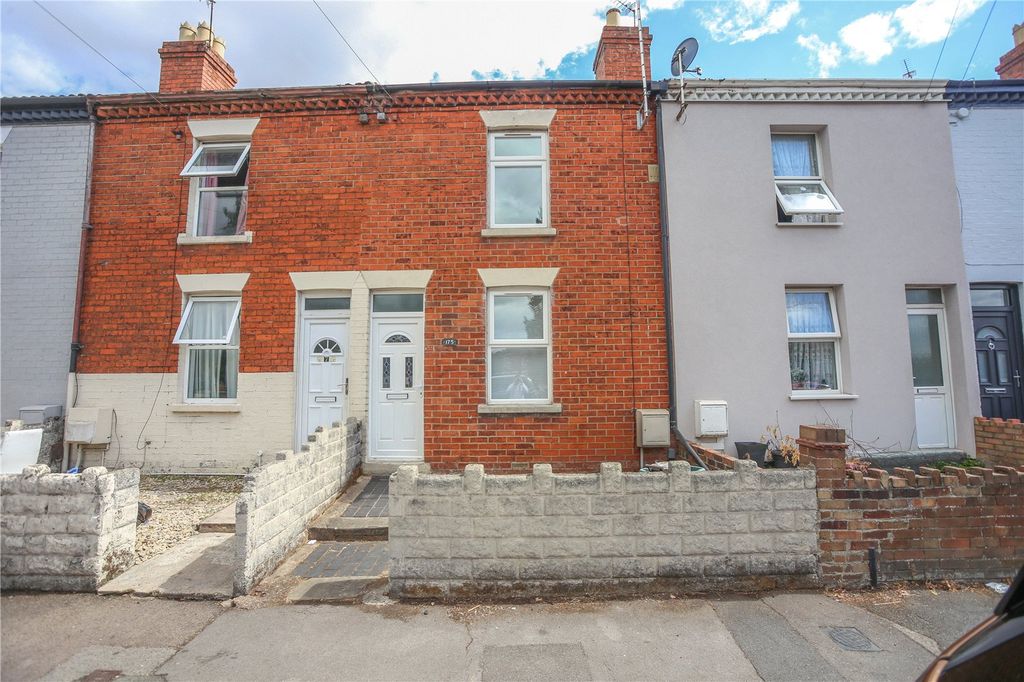 Property photo 2 of 15 Picture No. 17